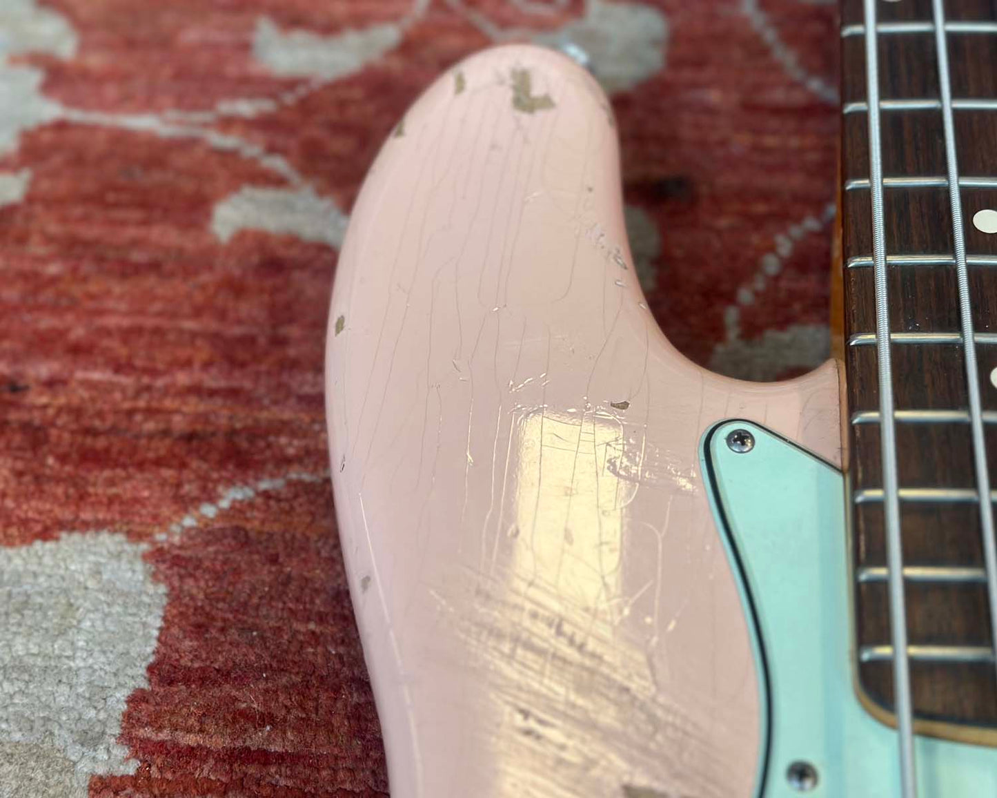 2020 Fender Custom Shop '62 Jazz Bass Journeyman Relic - Shell Pink