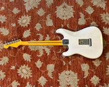 Load image into Gallery viewer, 2007 Fender Eric Johnson Stratocaster
