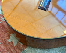 Load image into Gallery viewer, Made in Japan Fender FC-30 Classical Guitar - Solid Rosewood Back &amp; Sides
