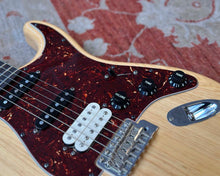 Load image into Gallery viewer, Fender FSR American Special Stratocaster HSS Ash w/Fender Case
