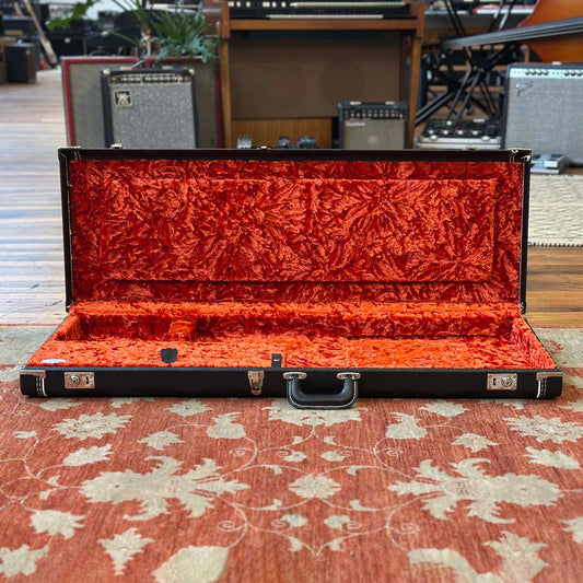 Fender G&G Deluxe Jaguar/Jazzmaster/Toronado/Jagmaster Hardshell Case - Black with Plush Interior