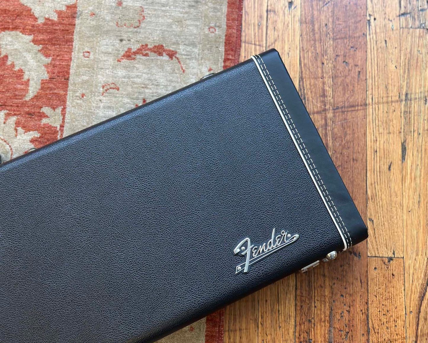 Fender G&G Deluxe Jaguar/Jazzmaster/Toronado/Jagmaster Hardshell Case - Black with Plush Interior