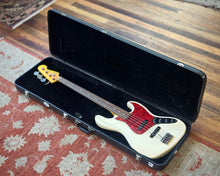 Load image into Gallery viewer, 2000 Fender JB62 Jazz Bass Modified Active - Crafted in Japan
