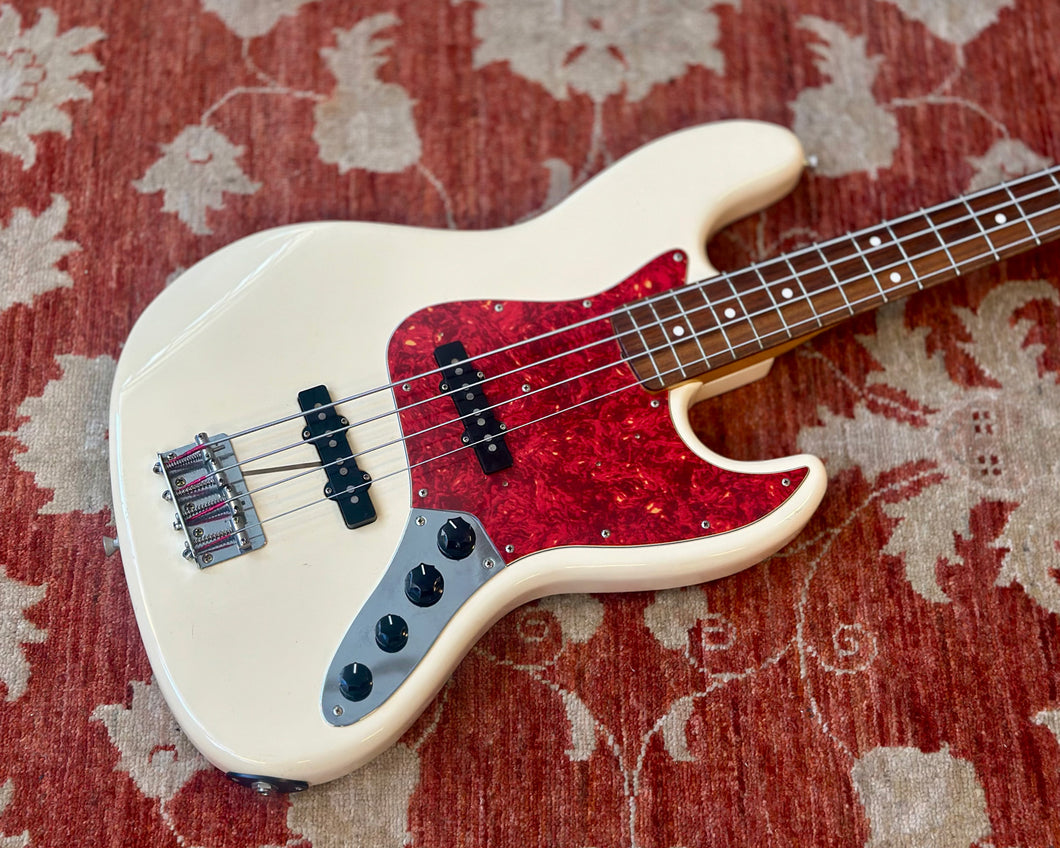 2000 Fender JB62 Jazz Bass Modified Active - Crafted in Japan