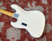 Load image into Gallery viewer, 2000 Fender JB62 Jazz Bass Modified Active - Crafted in Japan
