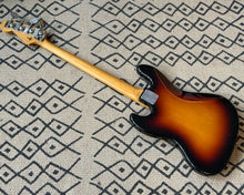 Load image into Gallery viewer, 1993 Fender JB62 FL Fretless Jazz Bass - Jaco Style - Made in Japan (Fujigen)

