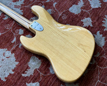 Load image into Gallery viewer, Fender JB75-90US Jazz Bass
