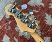 Load image into Gallery viewer, Fender JB75-90US Jazz Bass
