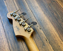 Load image into Gallery viewer, Fender JMJ Road Worn Mustang Bass - Daphne Blue
