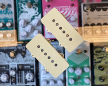 Load image into Gallery viewer, Fender J Mascis Jazzmaster Pickup Bridge Pair
