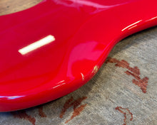 Load image into Gallery viewer, 2007 Fender JAB J-Craft Jaguar Bass - Hot Rod Red!
