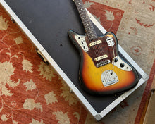 Load image into Gallery viewer, 1965 Fender &#39;L Series&#39; Jaguar - Sunburst (3.9kg)
