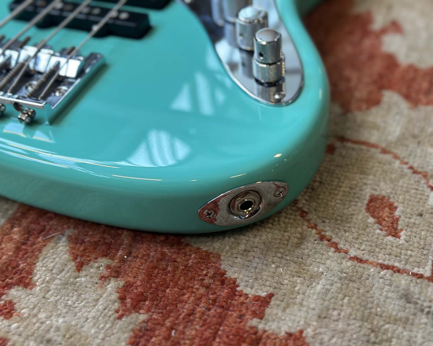 Fender Jino Jazz Bass - Seafoam Green – Found Sound