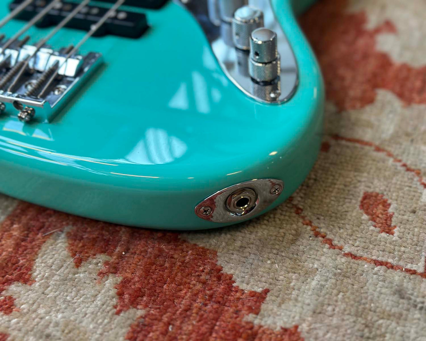 Fender Jino Jazz Bass - Seafoam Green