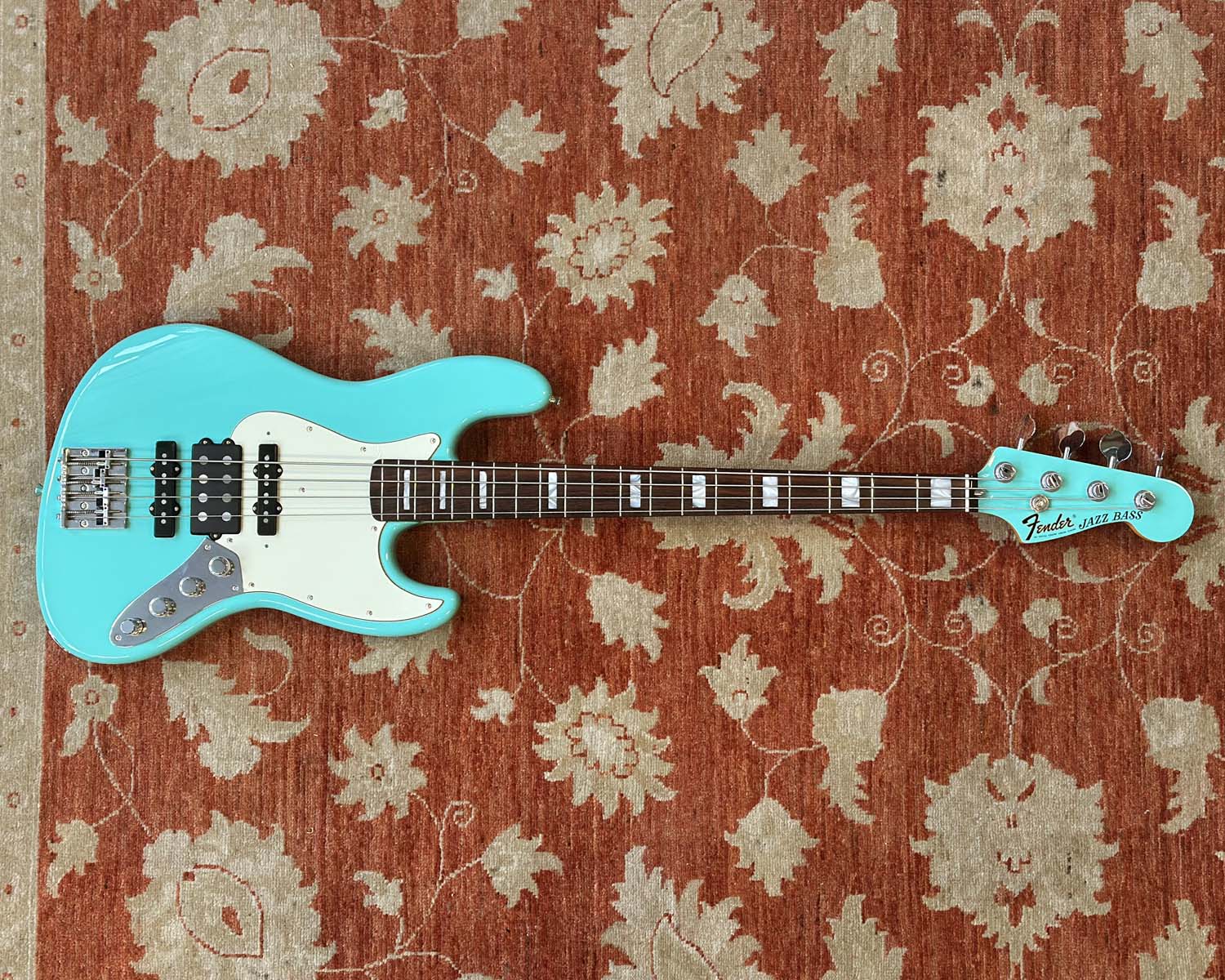 Fender Jino Jazz Bass - Seafoam Green – Found Sound