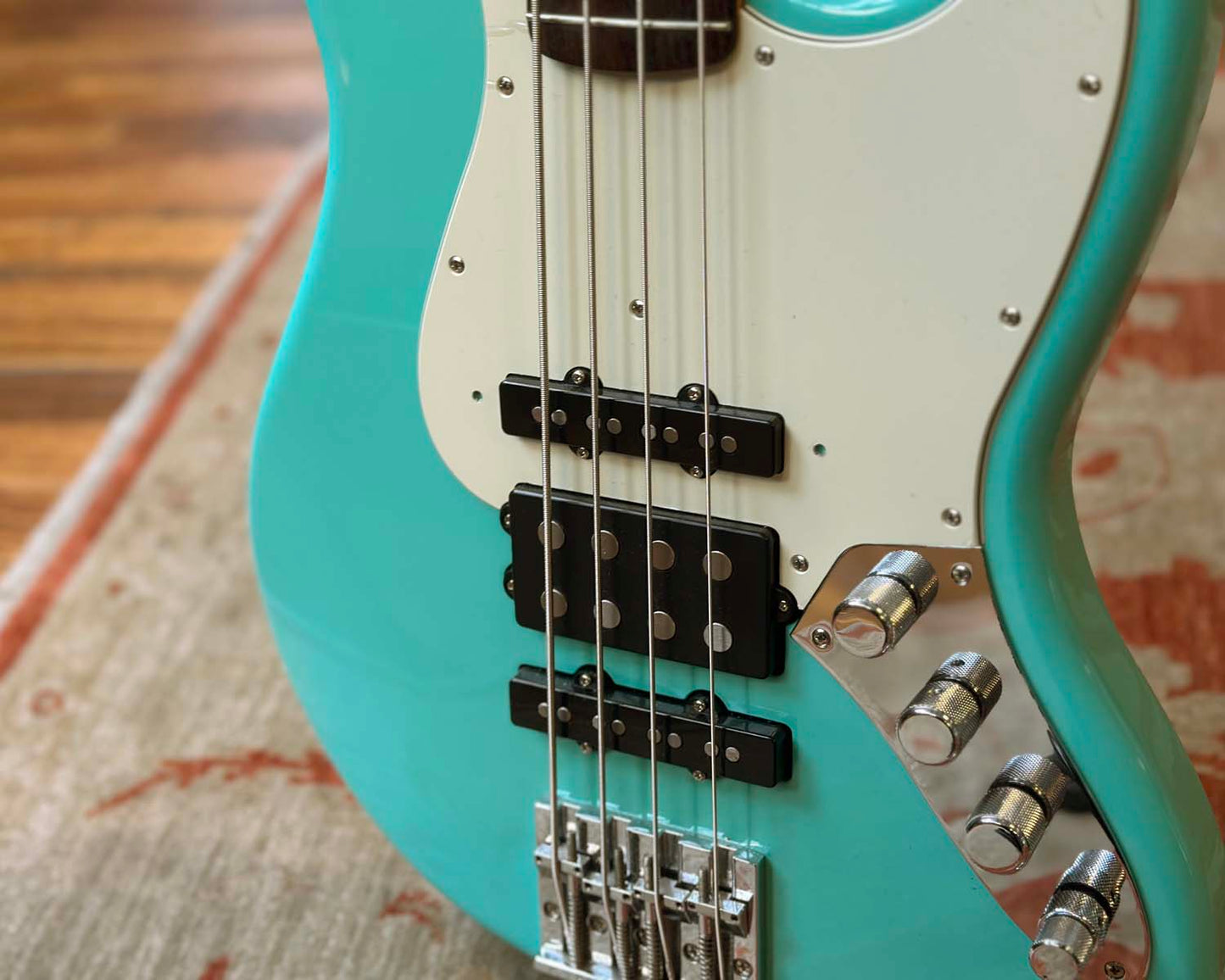 Fender Jino Jazz Bass - Seafoam Green