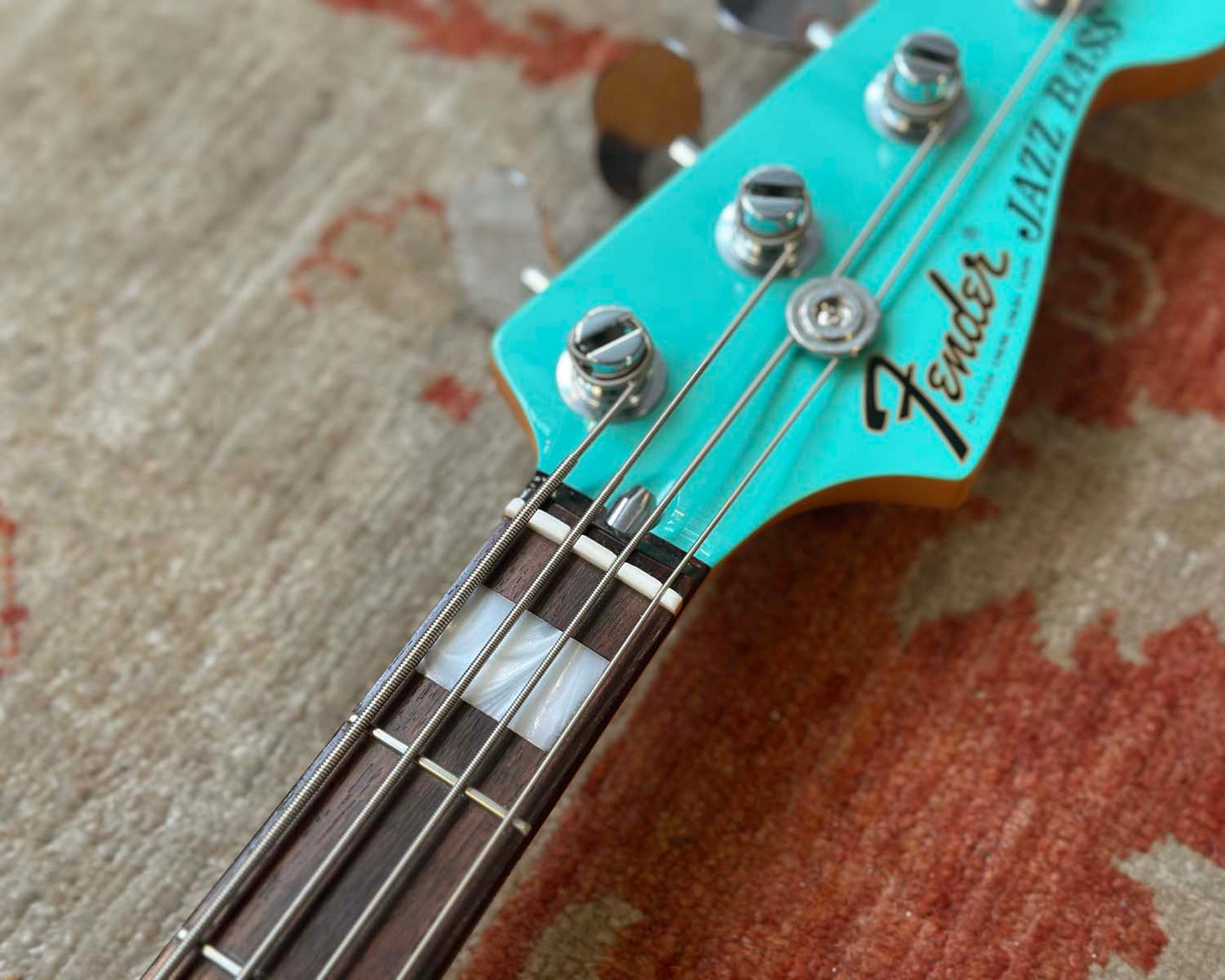 Fender Jino Jazz Bass - Seafoam Green
