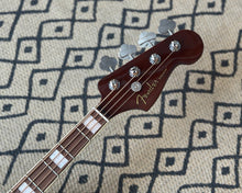 Load image into Gallery viewer, Fender Kingman Bass - Shaded Edge Burst
