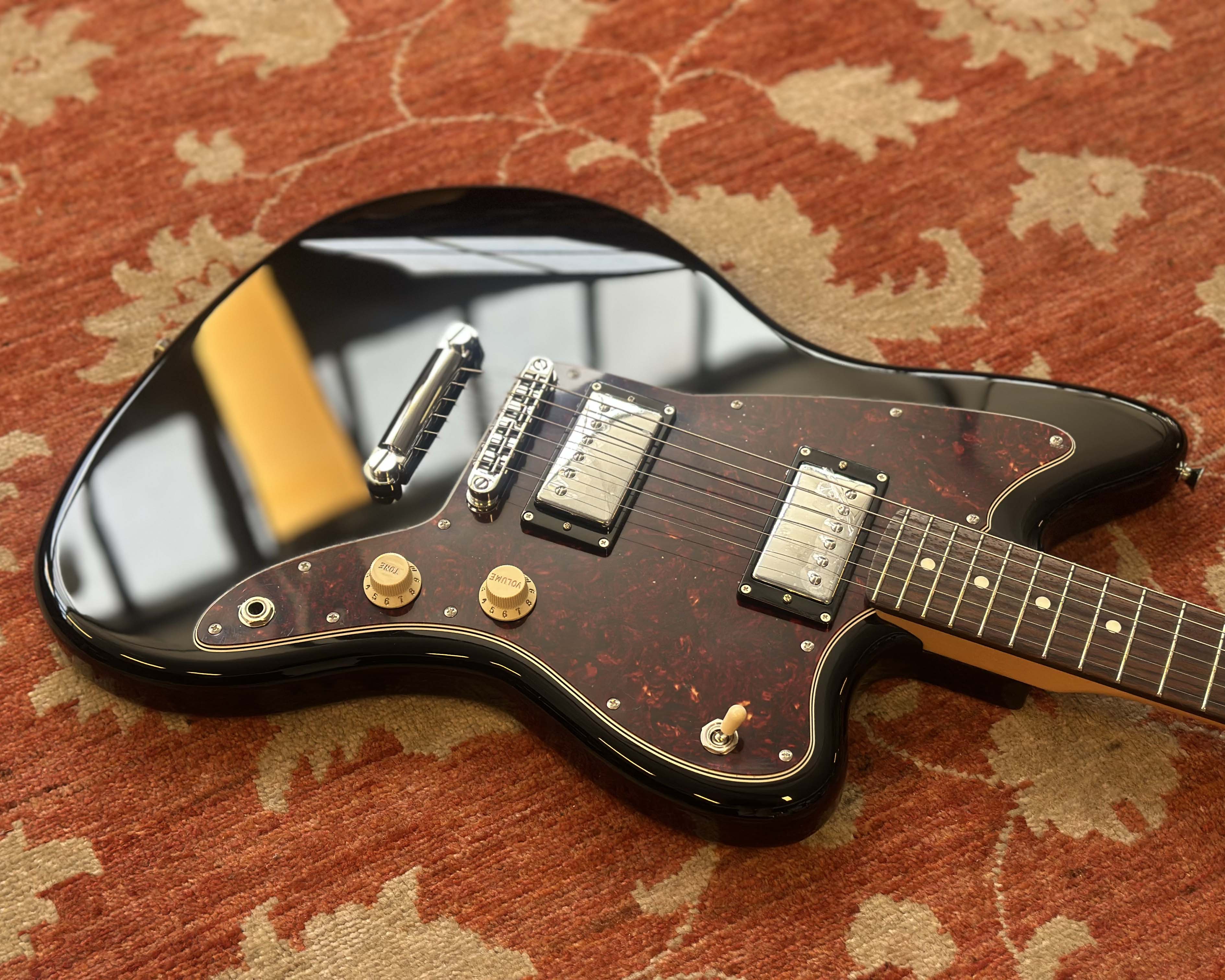 Fender Made in Japan Adjusto-Matic Jazzmaster HH - Black – Found Sound