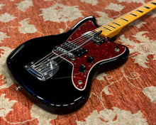 Load image into Gallery viewer, Fender Modern Player Jazzmaster HH
