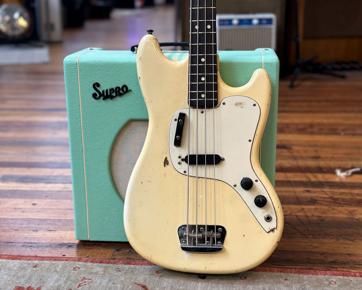 1974 Fender Musicmaster Bass - White