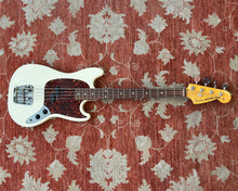 Load image into Gallery viewer, Fender Mustang Bass MB98-7SD
