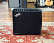 Load image into Gallery viewer, Fender Mustang LT25
