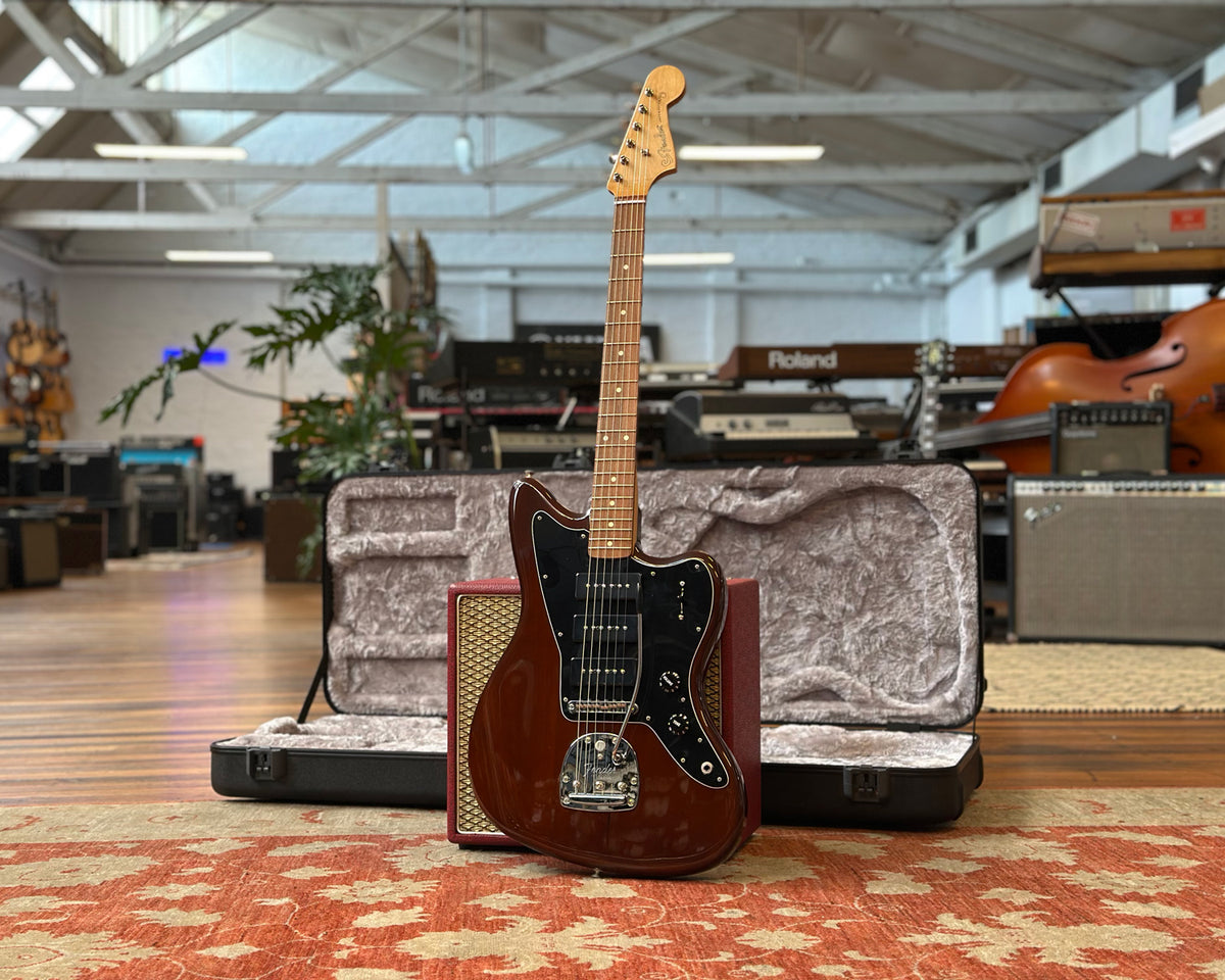 Fender Noventa Jazzmaster - Walnut