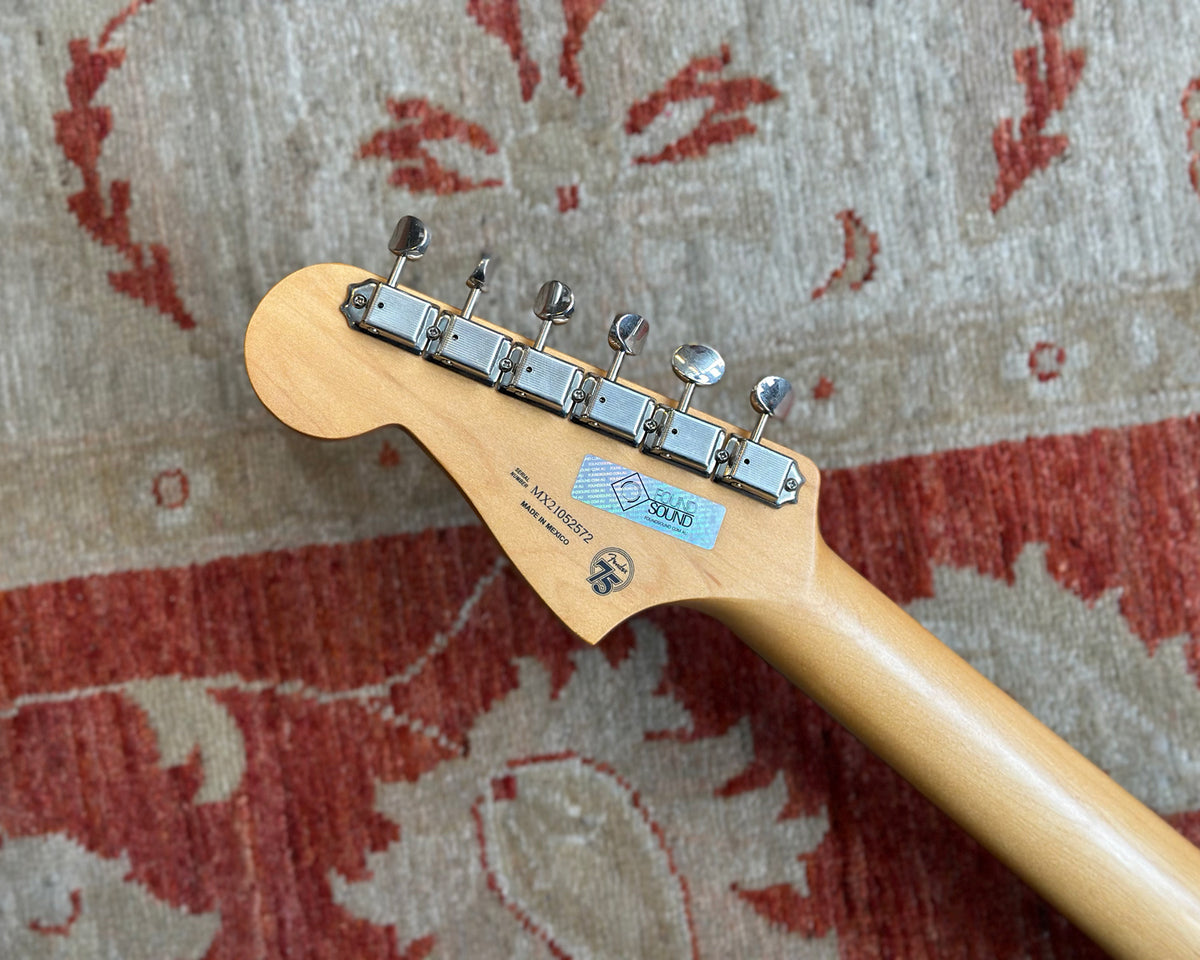 Fender Noventa Jazzmaster - Walnut