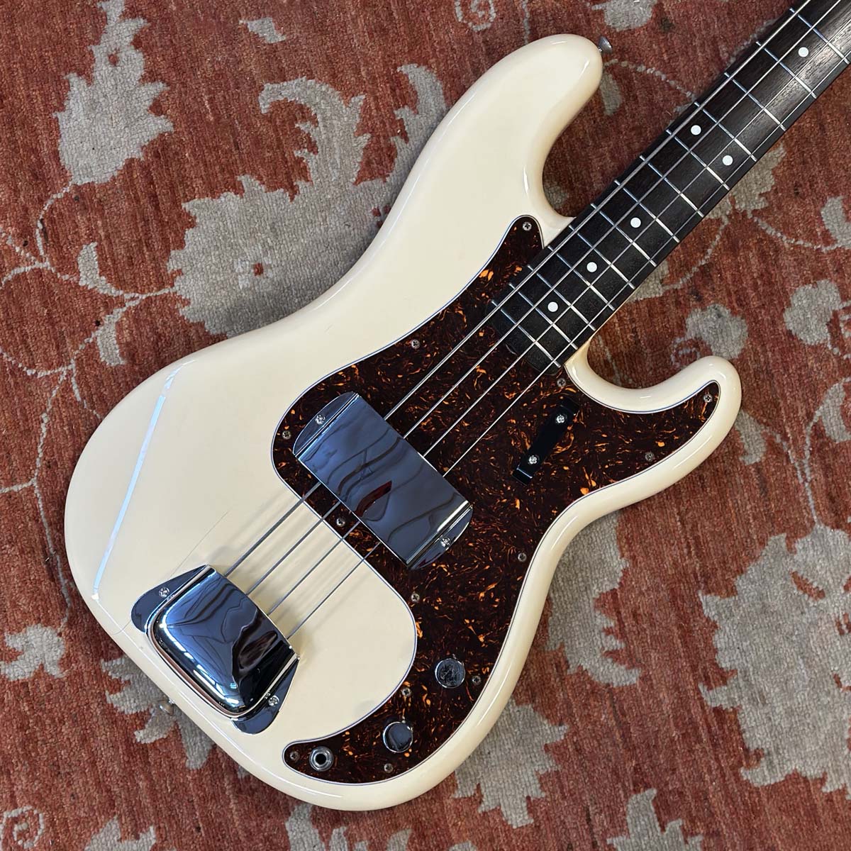 Fender PB62-80 Precision Bass - JV Series