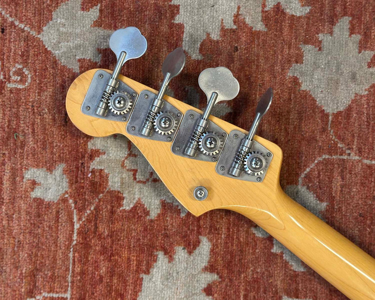 Fender PB62-80 Precision Bass - JV Series