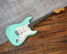 Load image into Gallery viewer, Fender Partscaster w/Robert Cray Signature Neck
