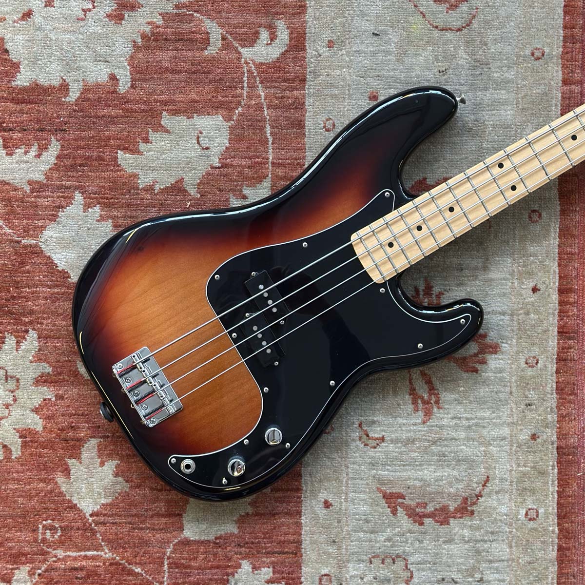 2018 Fender Player Precision Bass - Sunburst