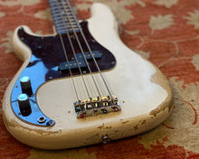 Load image into Gallery viewer, 1978 Fender Precision Bass LH - White Refin w/ Moulded Case
