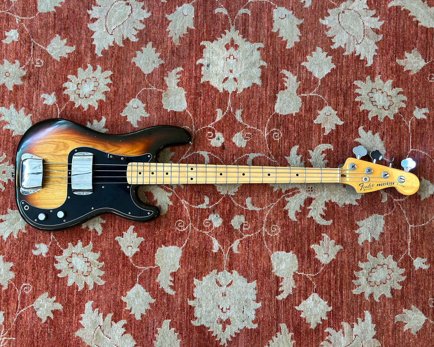 1979 Fender Precision Bass (4.45kg)