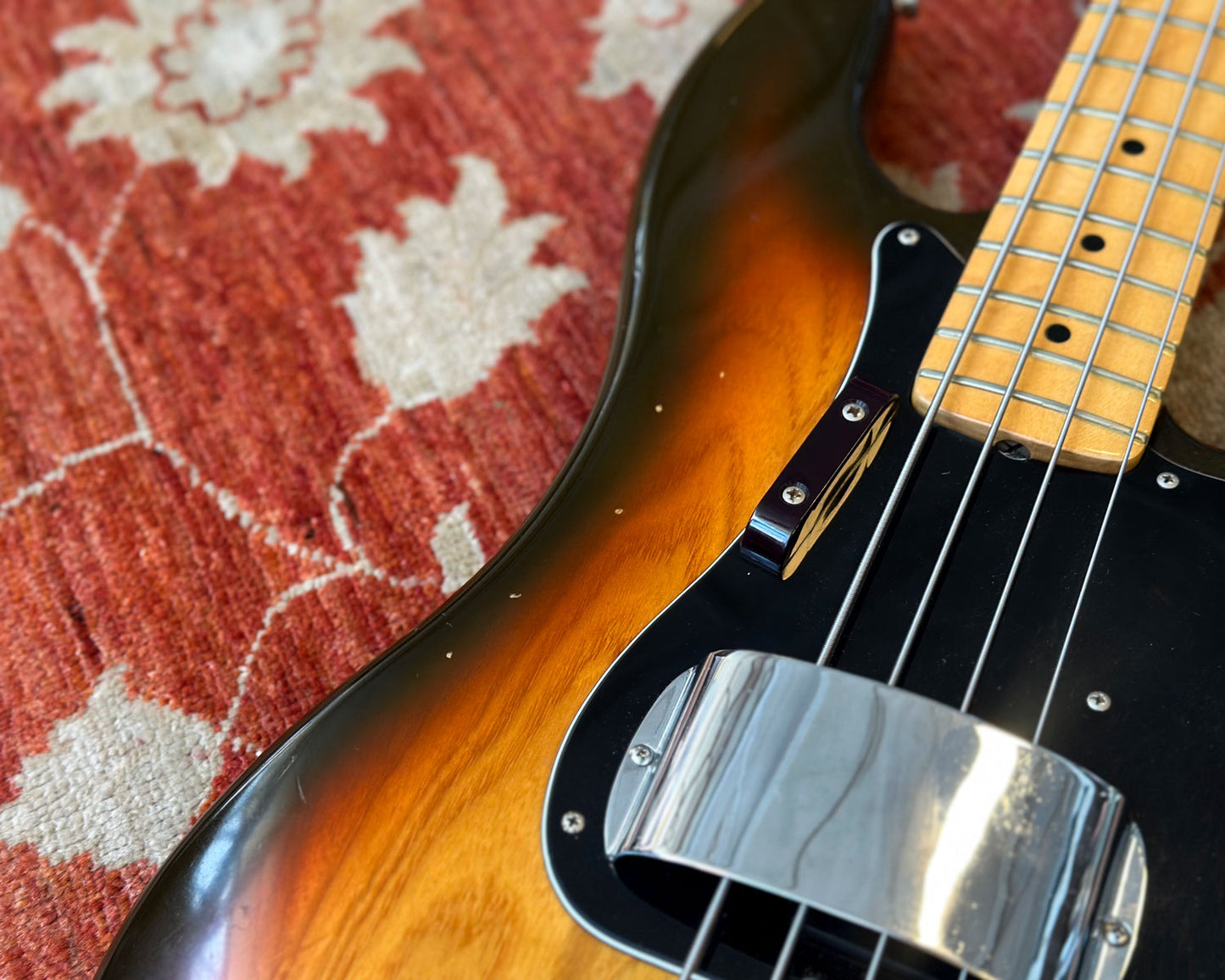 1979 Fender Precision Bass (4.45kg)