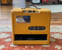Load image into Gallery viewer, Fender Pro Junior IV Lacquered Tweed
