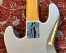 Load image into Gallery viewer, 1998 Fender Roscoe Beck Artist Series Bass V - Shoreline Gold w/OHSC

