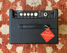 Load image into Gallery viewer, Fender Rumble LT25 Bass Combo
