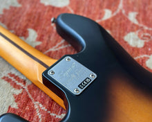Load image into Gallery viewer, Fender Squier 40th Anniversary Jazz Bass - Vintage Edition w/ Black Anodized Pickguard &amp; Satin Wide 2-Color Sunburst
