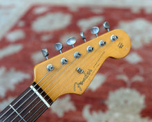 Load image into Gallery viewer, 2010 Fender Road Worn &#39;60s Stratocaster - Olympic White
