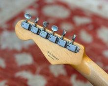 Load image into Gallery viewer, 2010 Fender Road Worn &#39;60s Stratocaster - Olympic White
