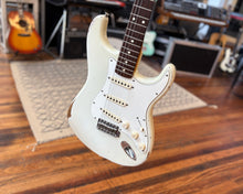 Load image into Gallery viewer, 2010 Fender Road Worn &#39;60s Stratocaster - Olympic White
