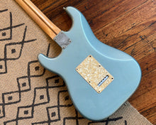 Load image into Gallery viewer, Fender Stratocaster Mexican Standard - Blue Agave

