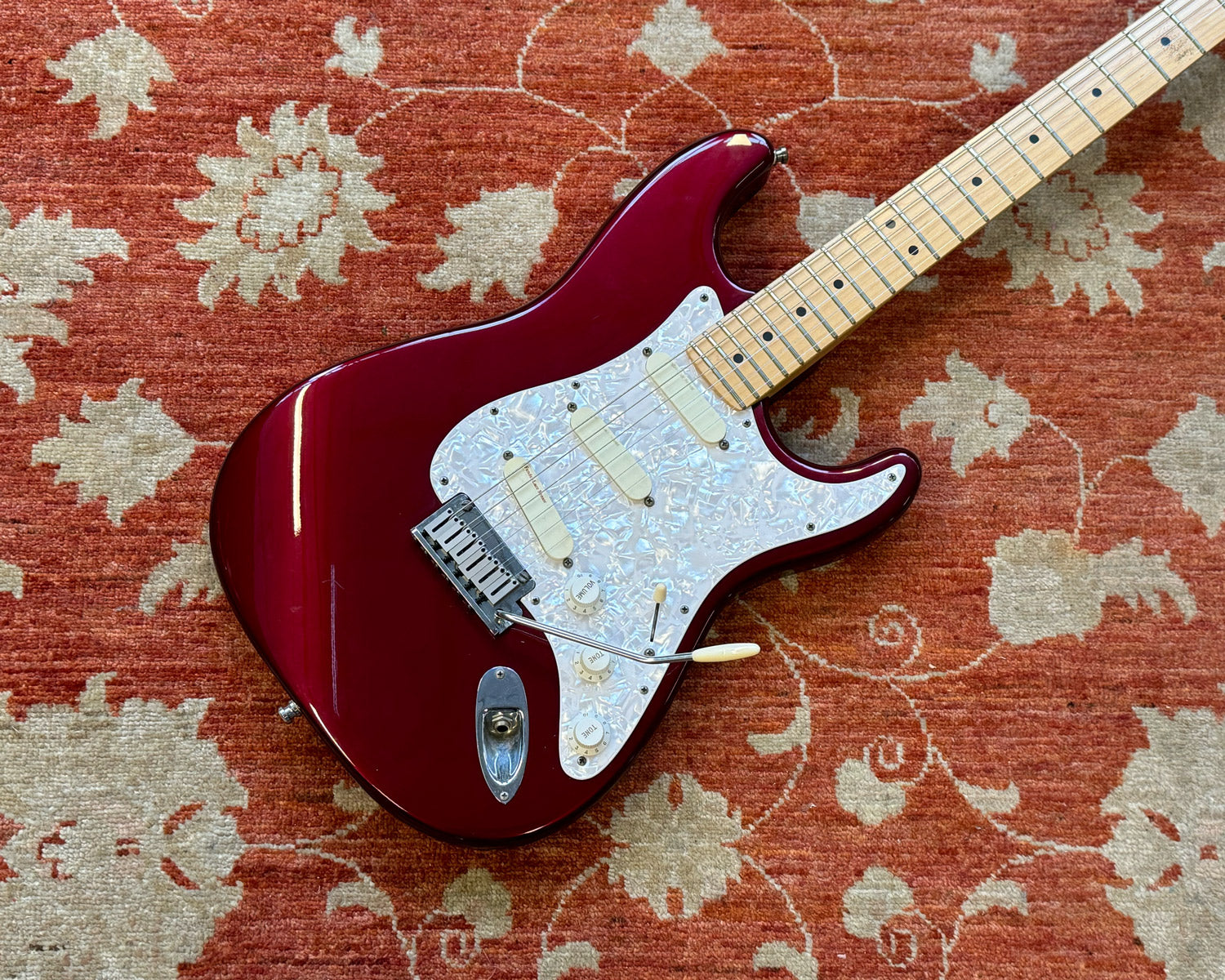 89 Fender Strat Plus Deluxe - Candy Apple Red w/ OHSC - Made