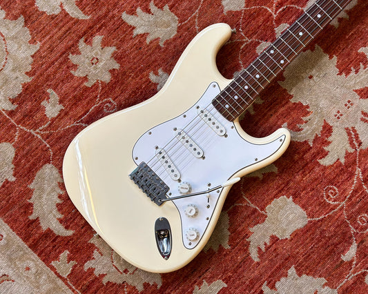 1986 Fender Stratocaster 'E Series' ST-72-55 - Olympic White