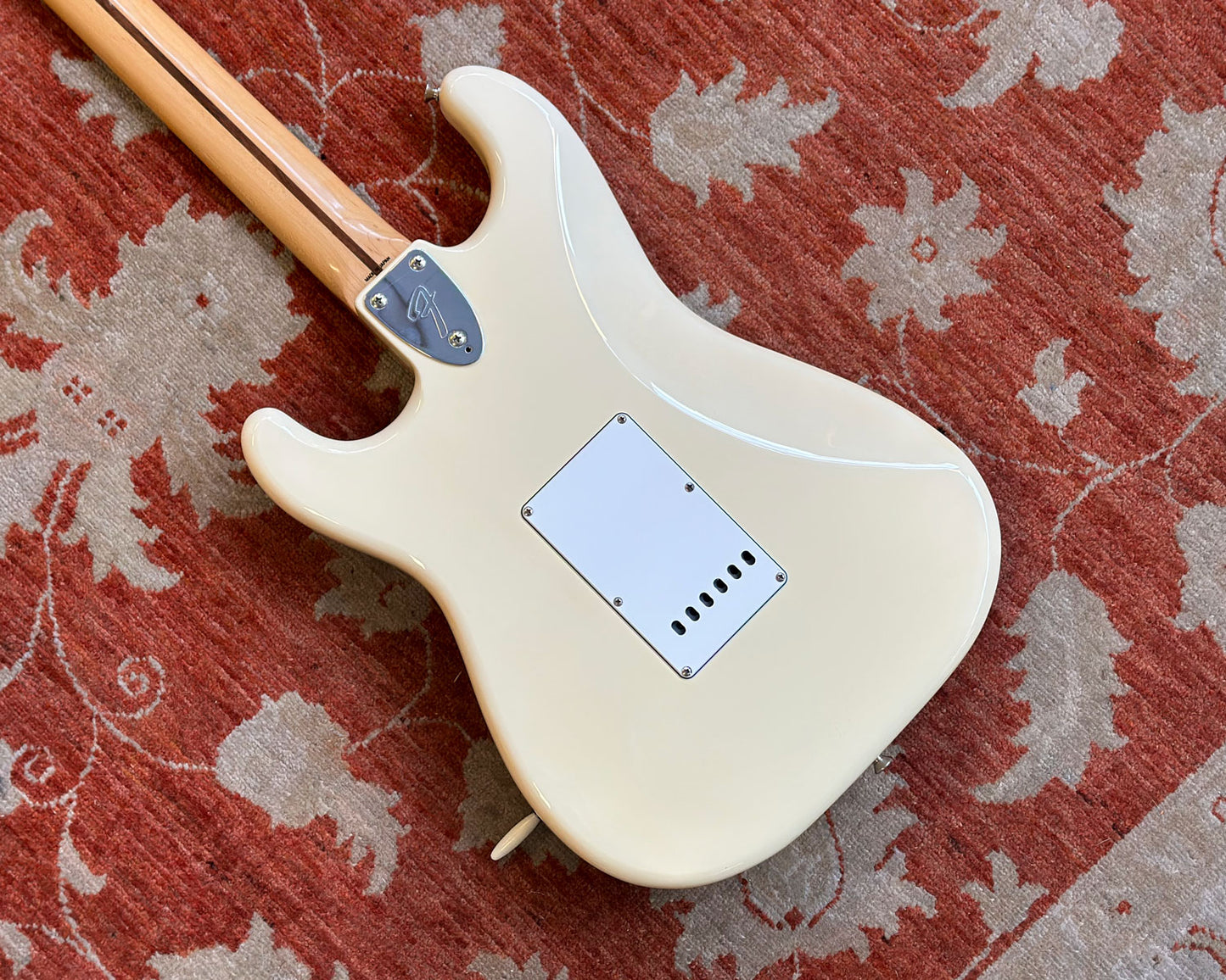 1986 Fender Stratocaster 'E Series' ST-72-55 - Olympic White