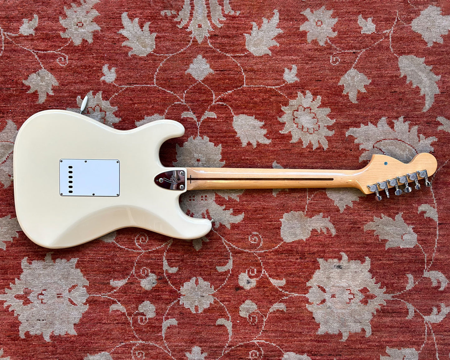 1986 Fender Stratocaster 'E Series' ST-72-55 - Olympic White