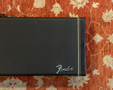 Load image into Gallery viewer, 1978 Fender Stratocaster - Mocha w/ OHSC &amp; Spare set of 1978 Fender Super Bullet Strings
