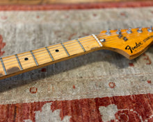 Load image into Gallery viewer, 1978 Fender Stratocaster - Mocha w/ OHSC &amp; Spare set of 1978 Fender Super Bullet Strings
